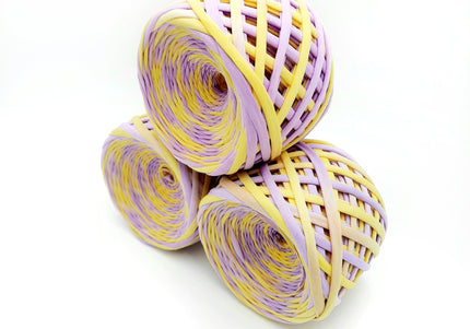 Ar rokām krāsota dzija Nr.14