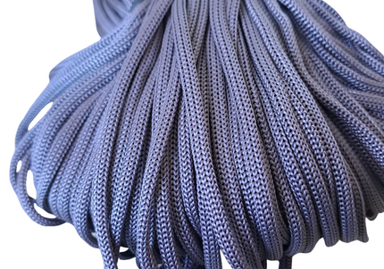 Poliestera aukla uz spolēm