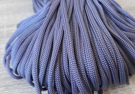 Poliestera aukla uz spolēm