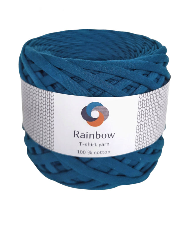 Tshirt yarn aquamarine blue colour. one skein of soft and chunky yarn