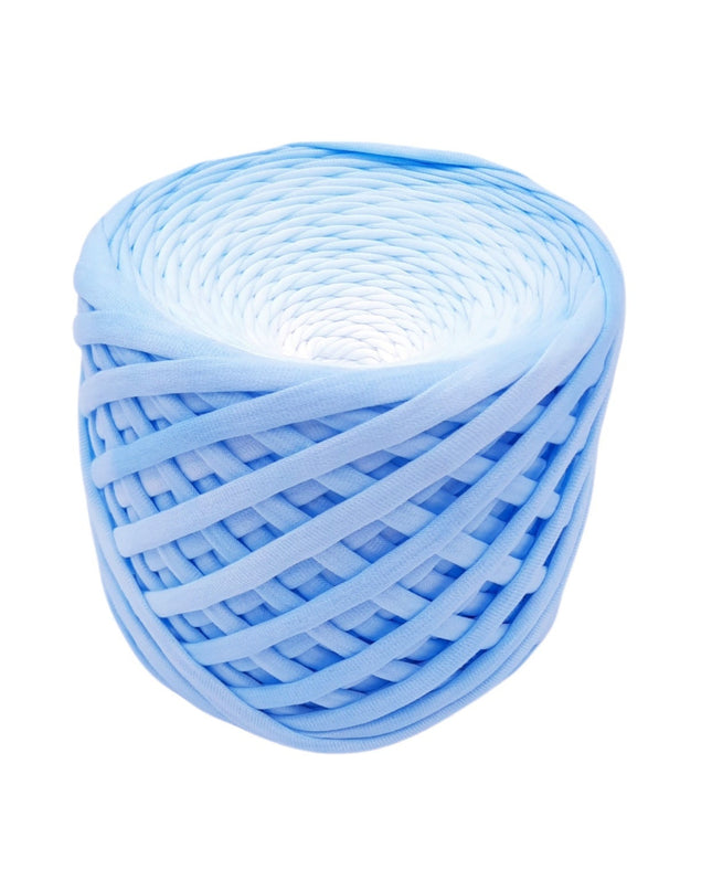 blue hombre T-shirt yarn. Chunky crochet yarn for bags