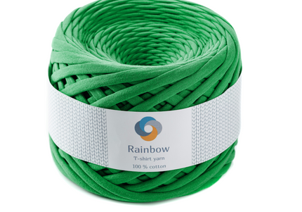 Green T-shirt yarn. Cotton knitting yar, trapillo yarn for crochet bags. textile yarn