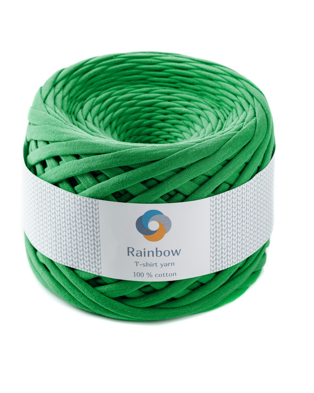 Green T-shirt yarn. Cotton knitting yar, trapillo yarn for crochet bags. textile yarn